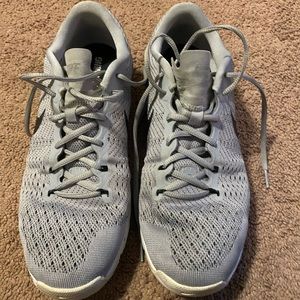 Nike Flywire Mens Sneakers